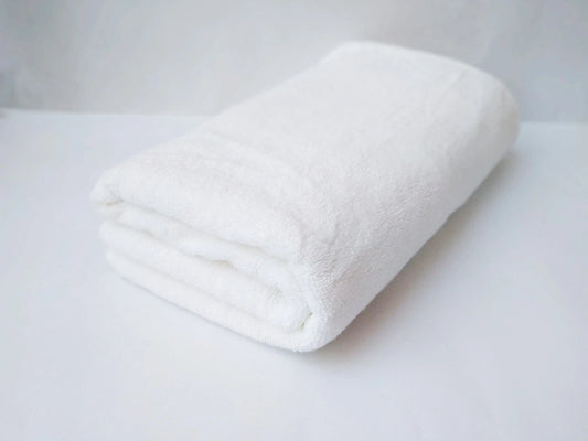 White Extra Large Jumbo Bath Sheets & Towels (600 GSM)
